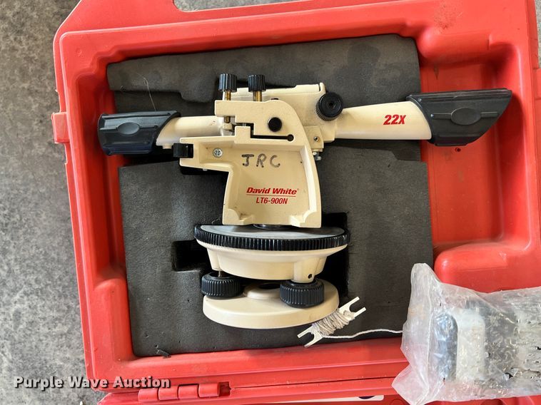 image for item KN9737 David White LT6-900N  level transit