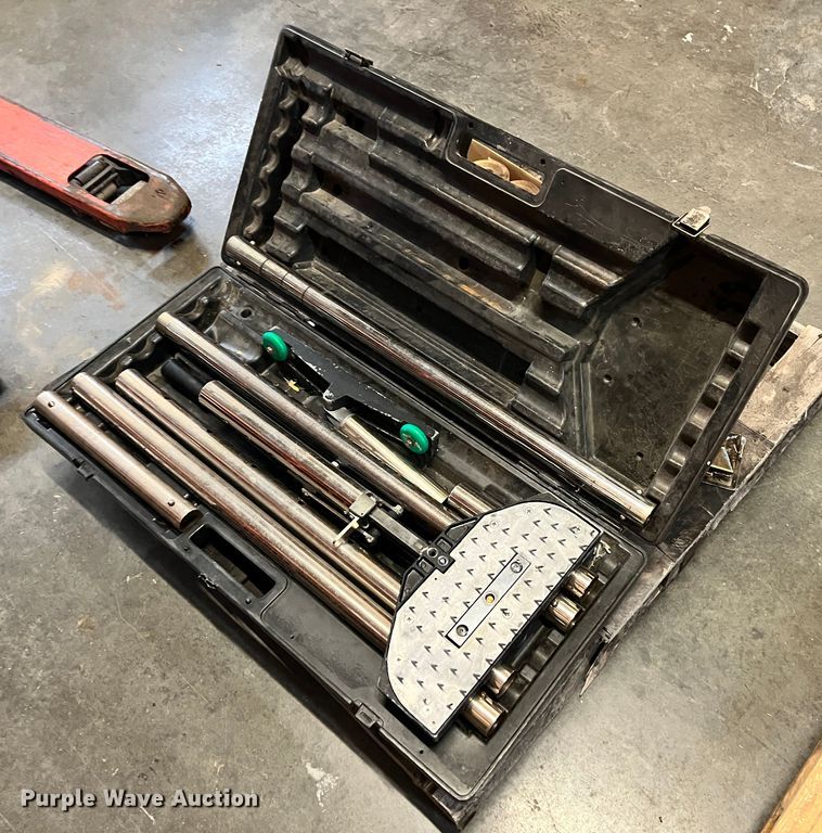 image for item KN9750 Carpet stretcher