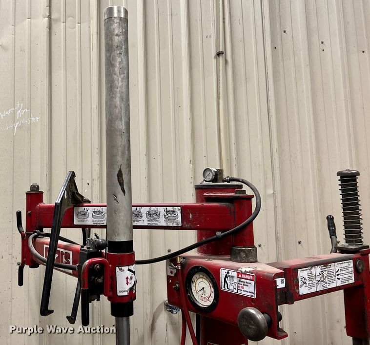 image for item KN9777 Coats 7060AX  tire machine