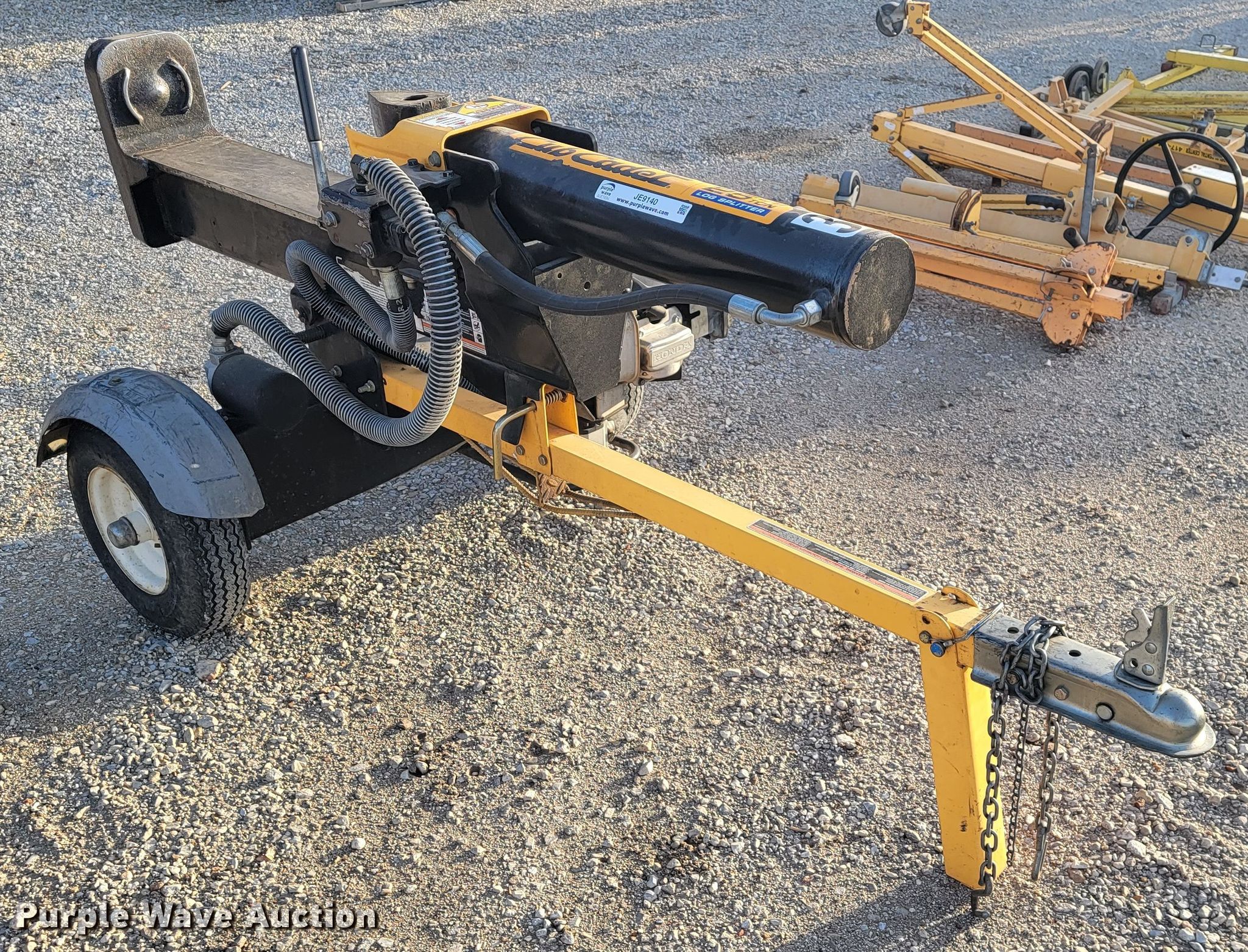 Cub Cadet log splitter in Joplin, MO Item JE9140 sold Purple Wave