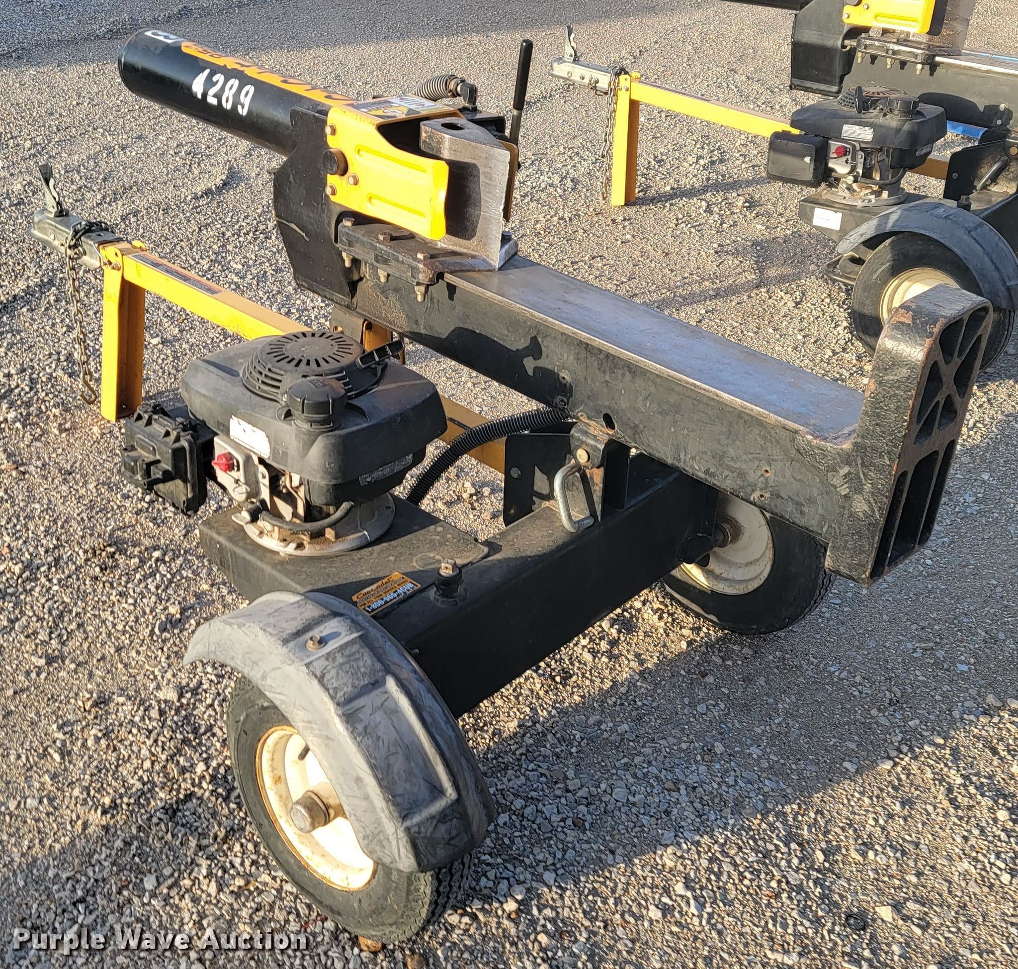 Cub Cadet log splitter in Joplin, MO Item JE9140 sold Purple Wave