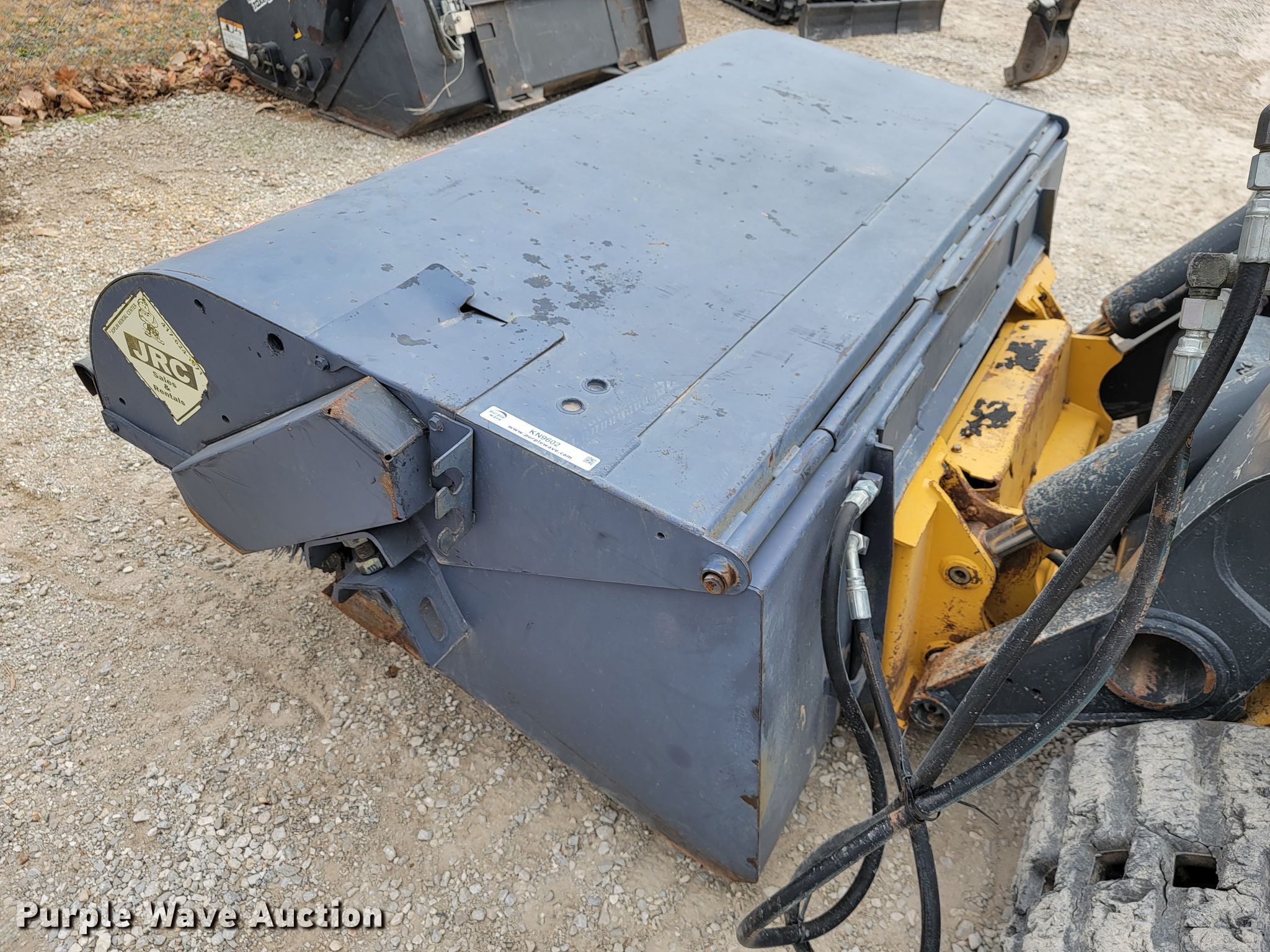 Sweeper 72 skid steer broom in Joplin, MO Item KN9602 sold Purple Wave