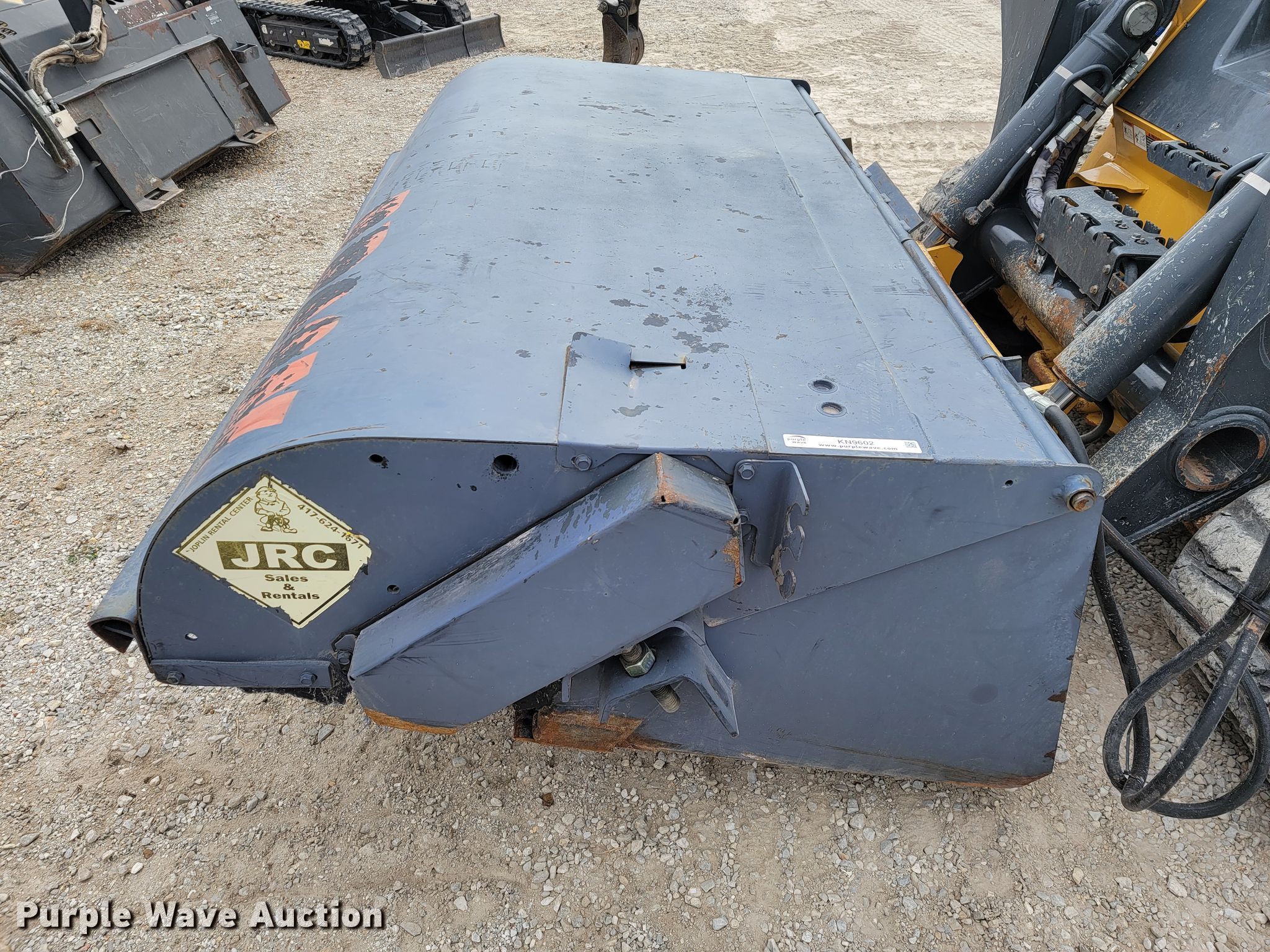 Sweeper 72 skid steer broom in Joplin, MO Item KN9602 for sale