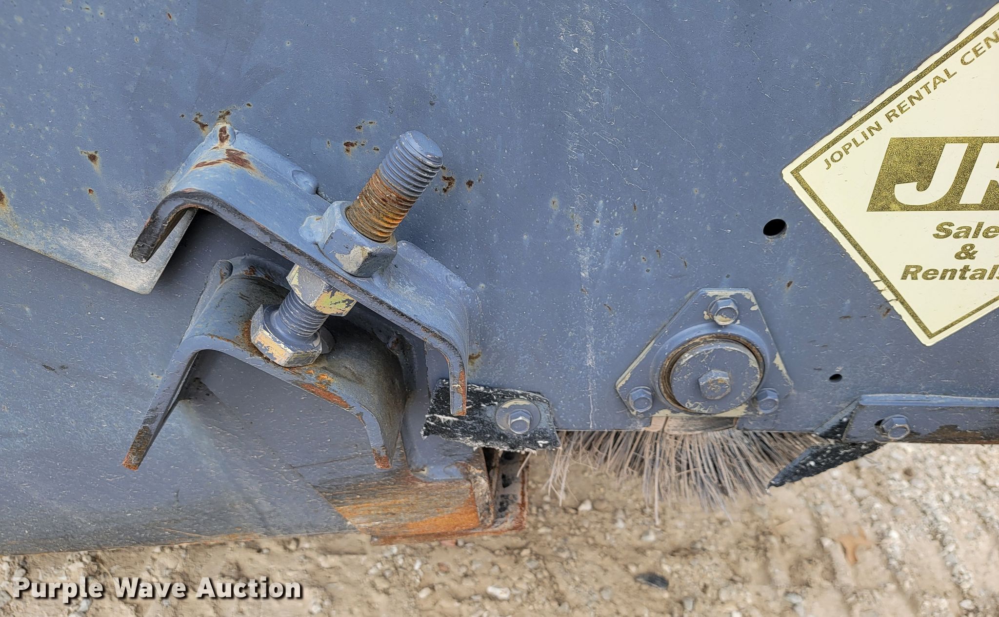 Sweeper 72 skid steer broom in Joplin, MO Item KN9602 sold Purple Wave