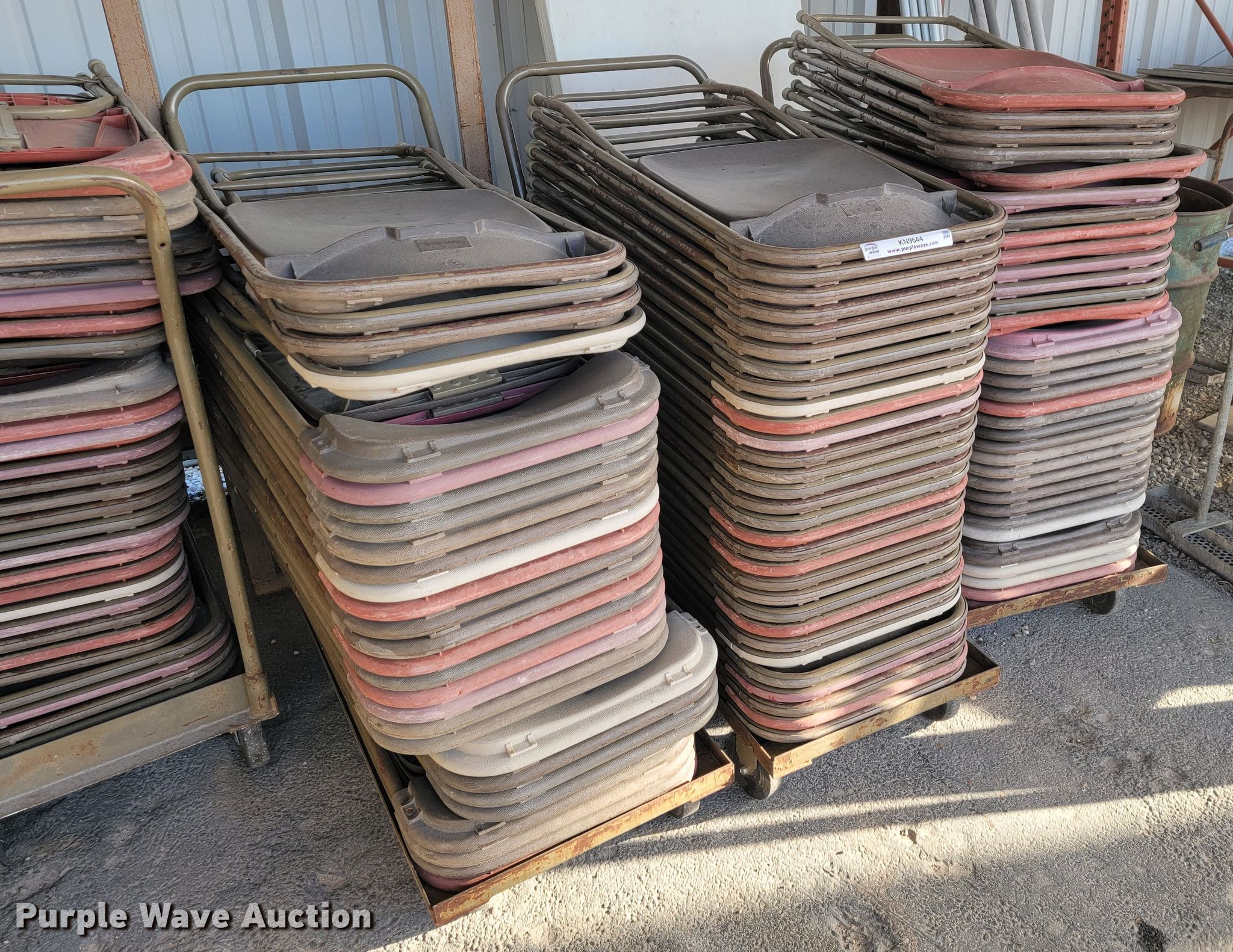 Furniture in Joplin, MO Item KN9644 sold Purple Wave