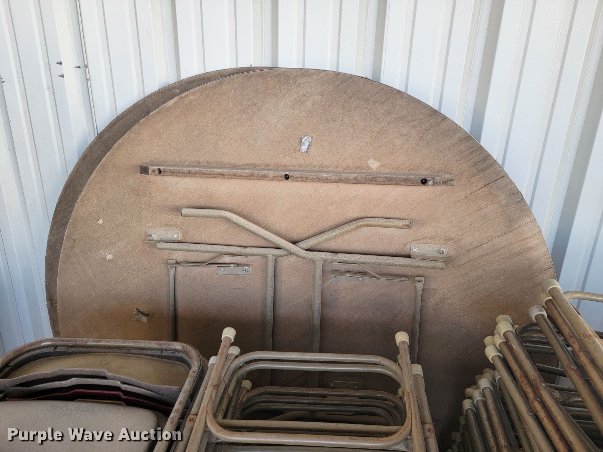 Furniture in Joplin, MO Item KN9644 sold Purple Wave