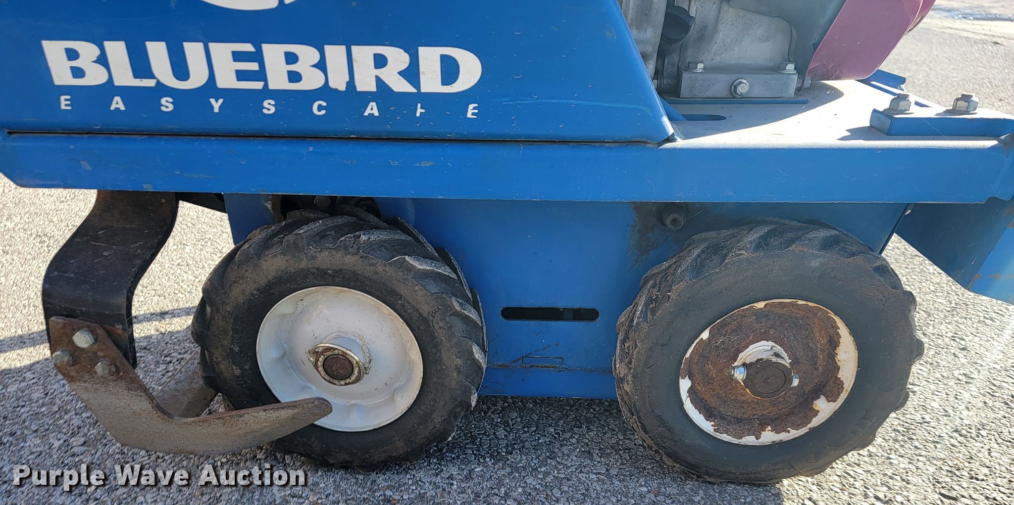 (2) sod cutters in Joplin, MO Item KN9663 sold Purple Wave