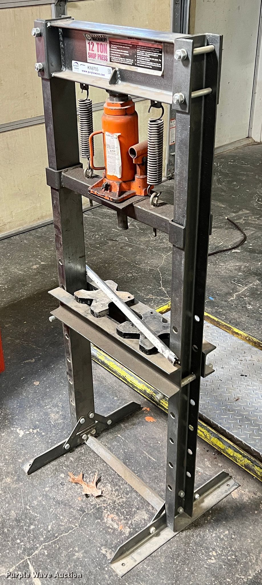 Central Machinery press in Joplin, MO Item KN9705 sold Purple Wave