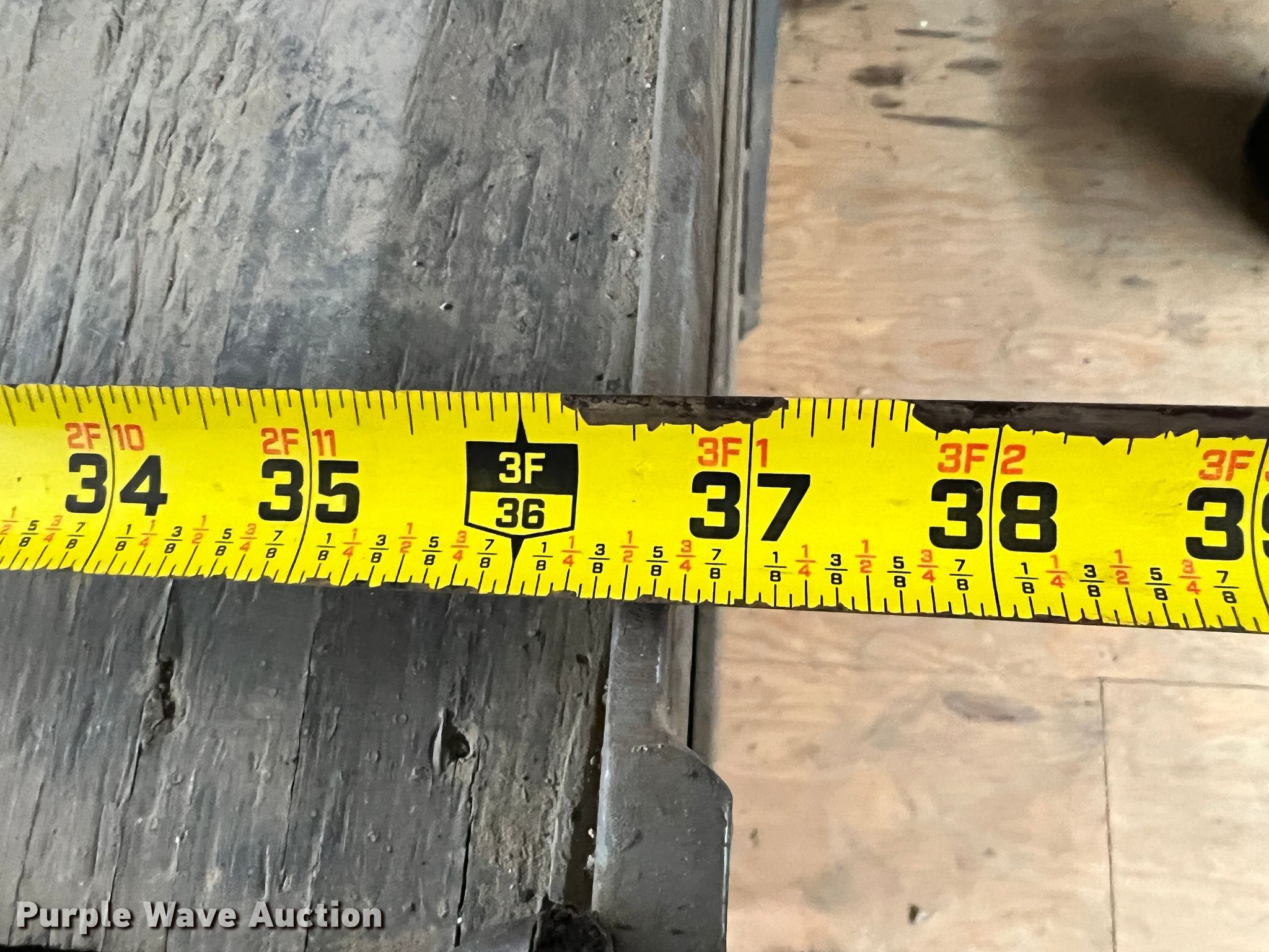 Furniture in Joplin, MO Item KN9711 sold Purple Wave