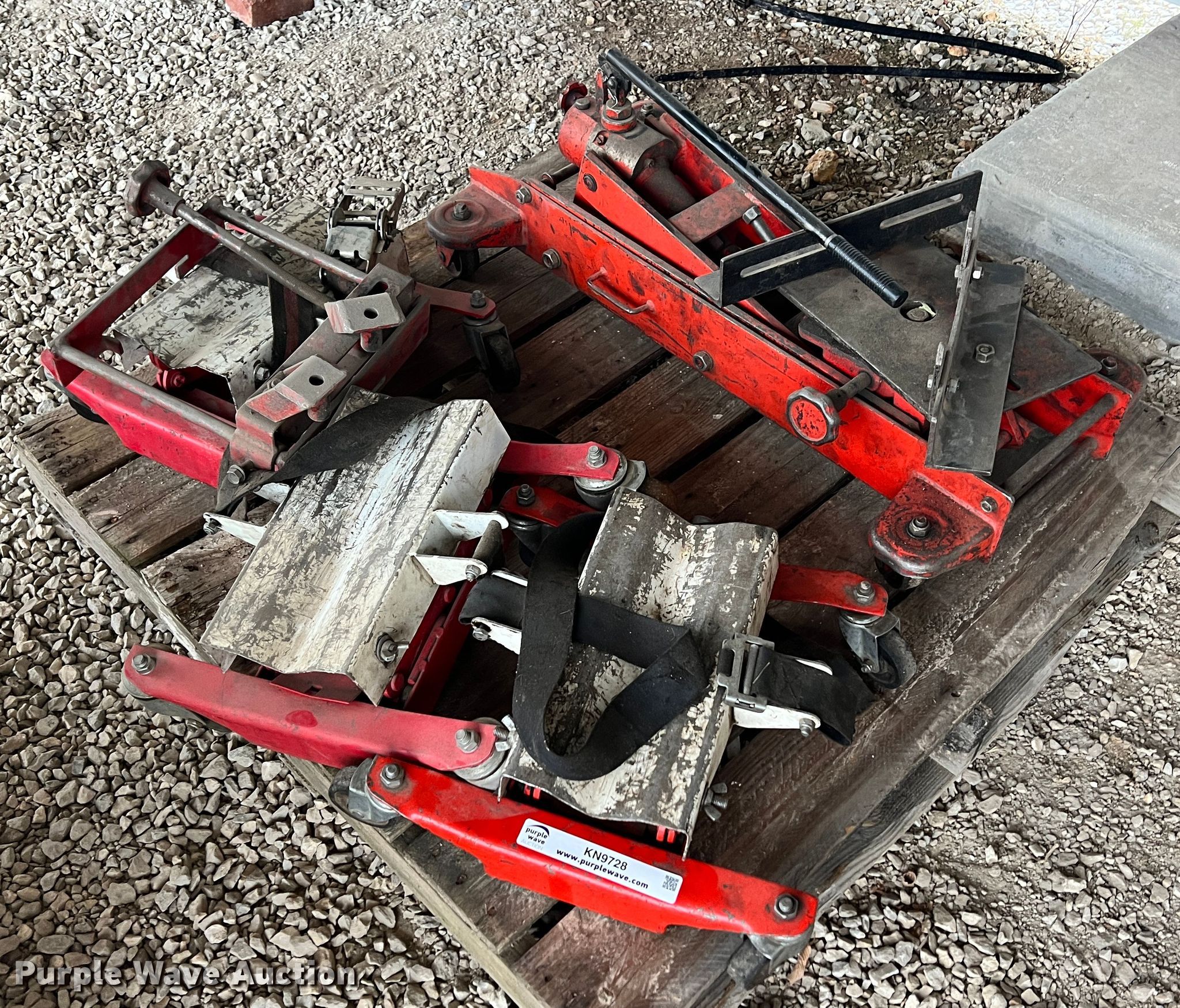 Tools in Joplin, MO Item KN9728 sold Purple Wave