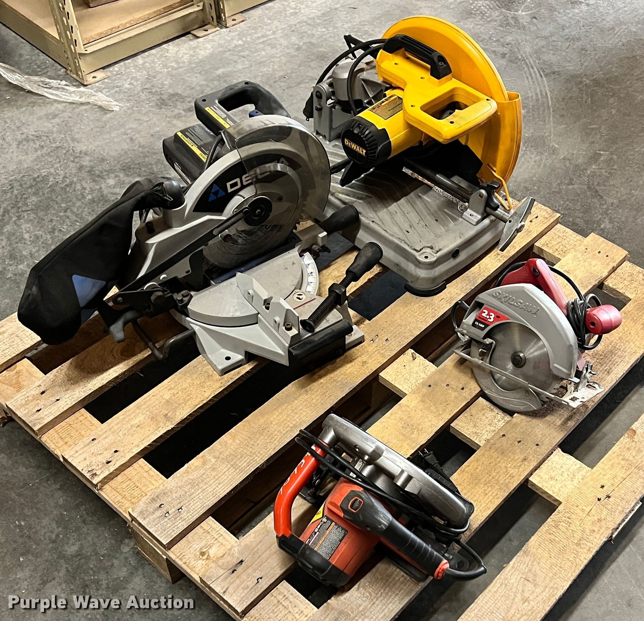 Tools in Joplin, MO Item KN9753 sold Purple Wave