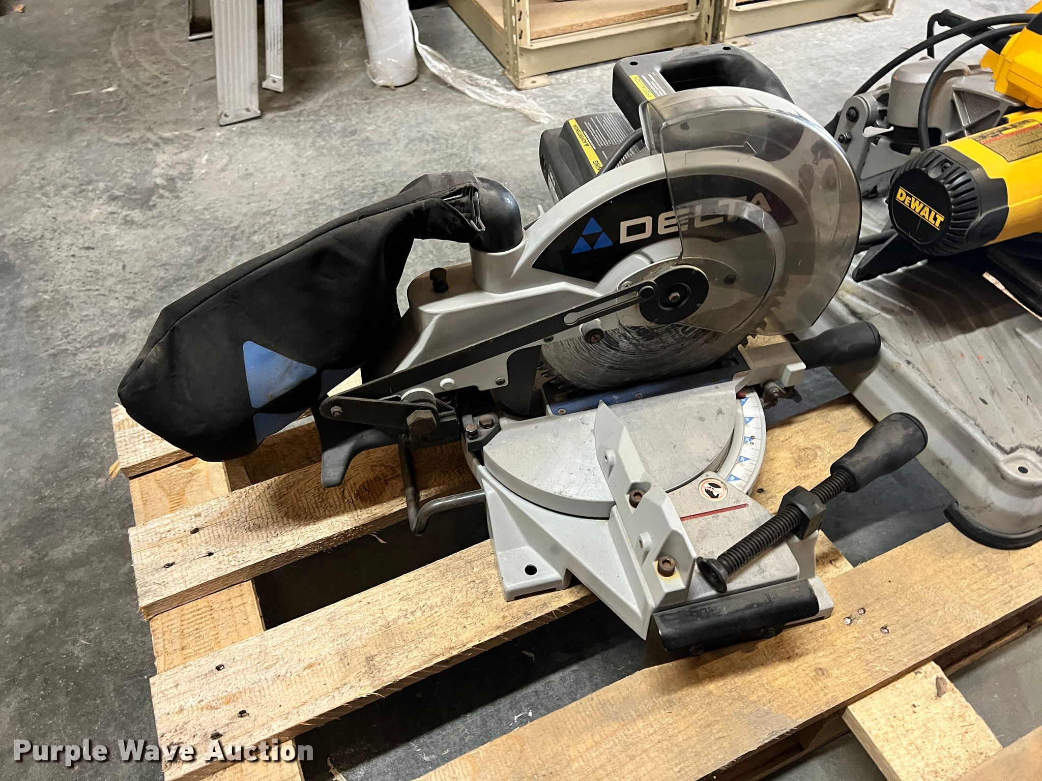 Tools in Joplin, MO Item KN9753 sold Purple Wave