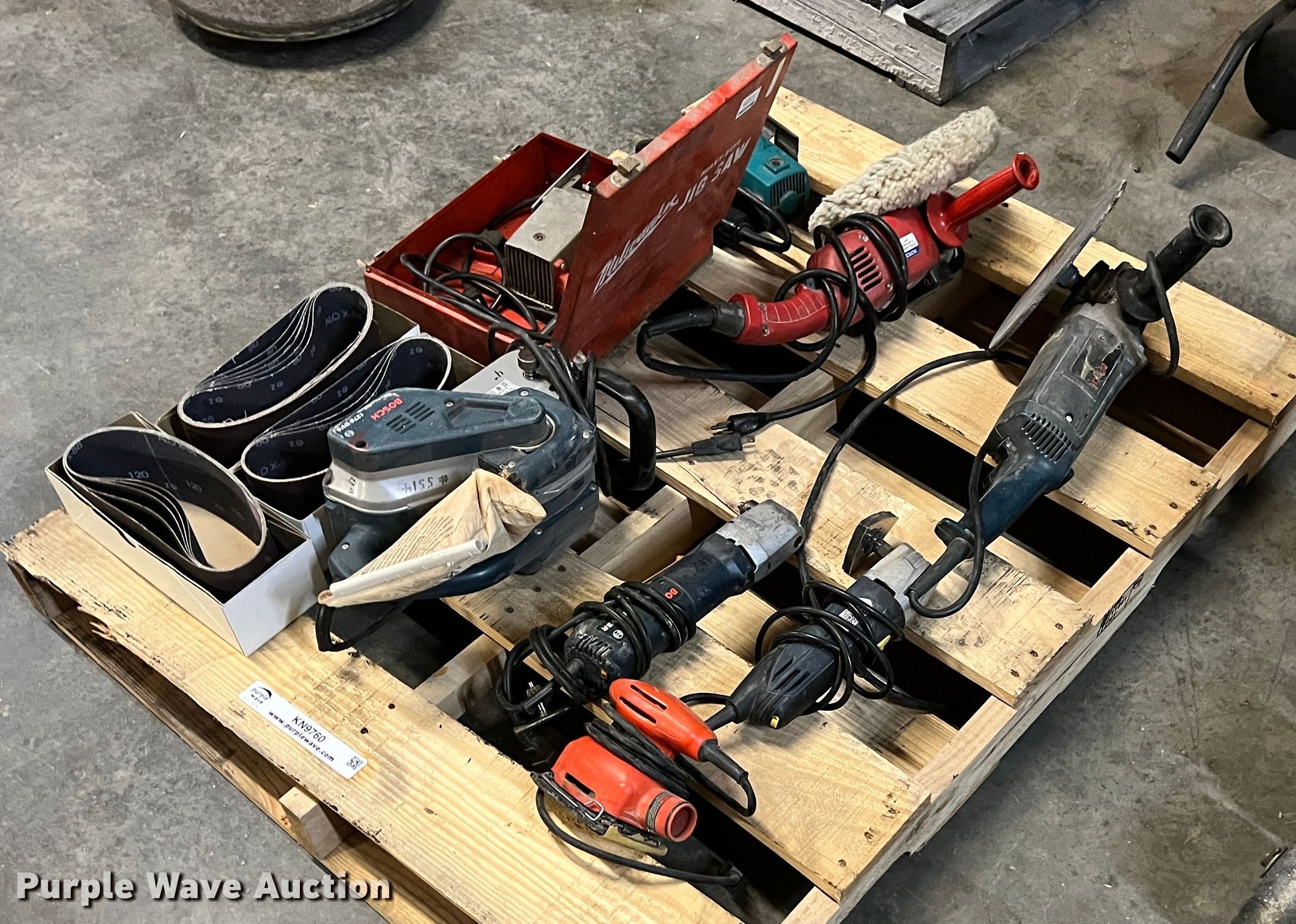 Tools in Joplin, MO Item KN9760 sold Purple Wave