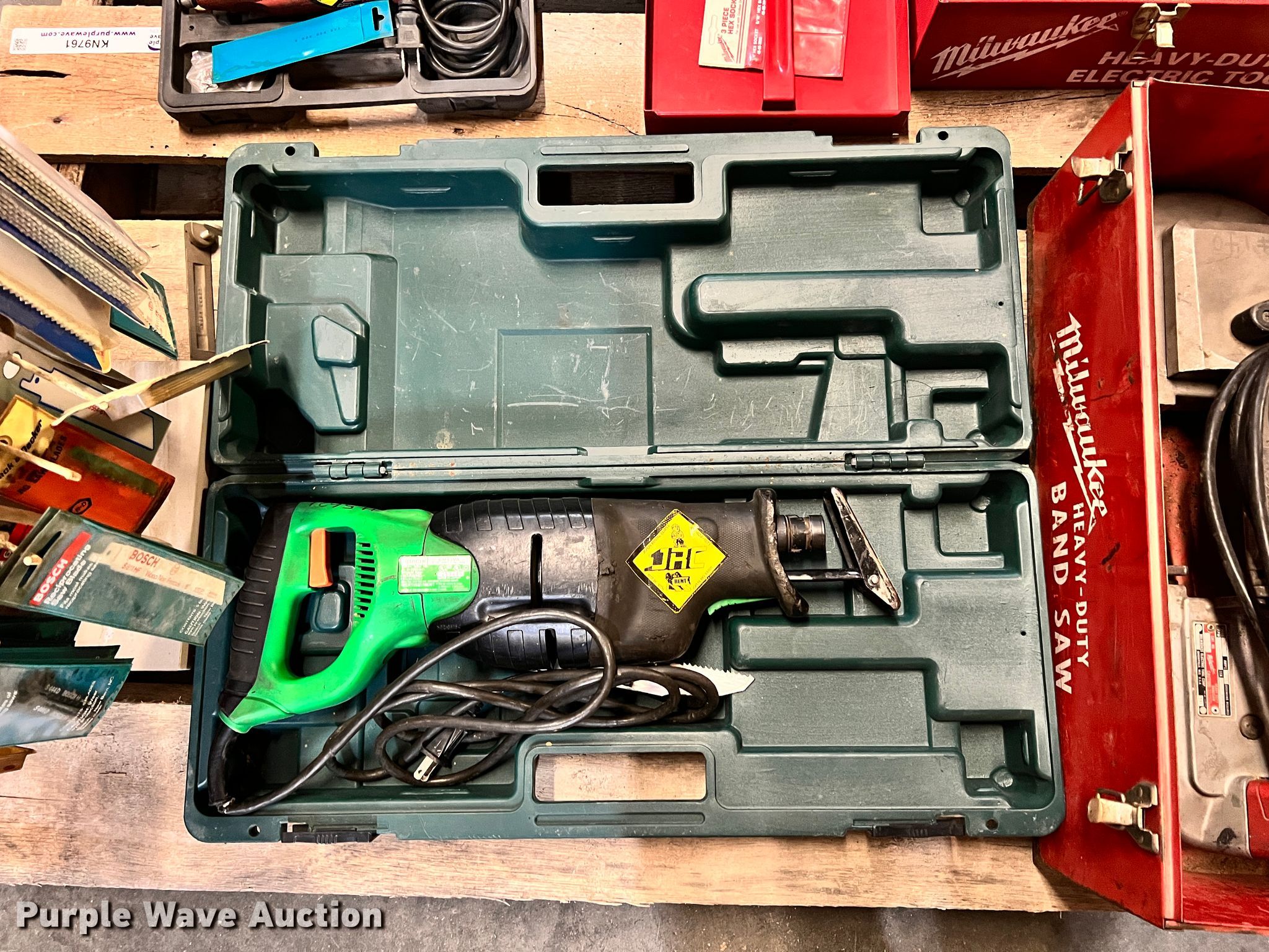 Tools in Joplin, MO Item KN9761 sold Purple Wave