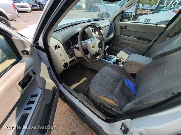 image for item DI6149 2010 Ford Escape  SUV