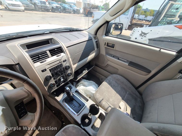 image for item DI6149 2010 Ford Escape  SUV