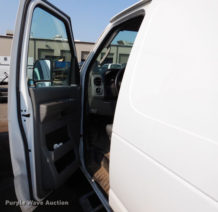 image for item DM5050 2012 Ford E350 Super Duty  van