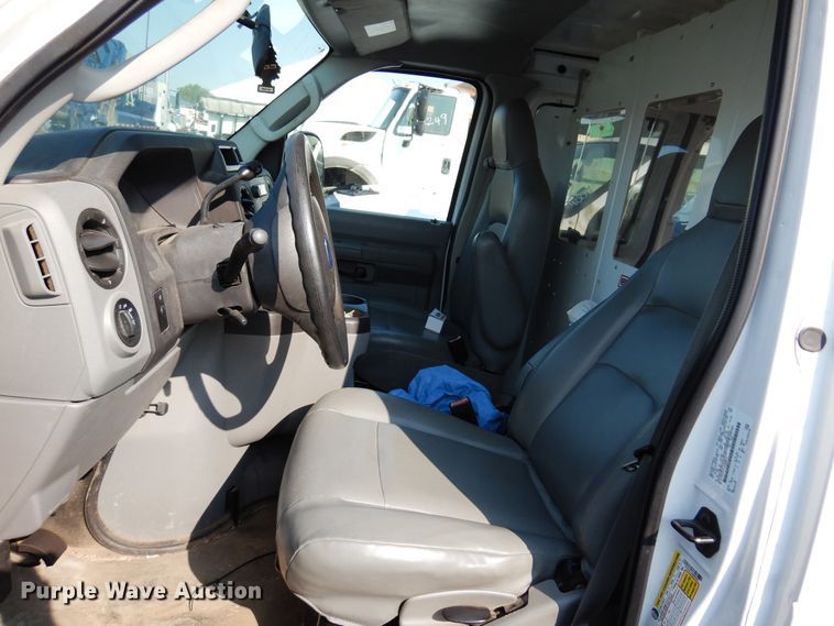 image for item DM5050 2012 Ford E350 Super Duty  van