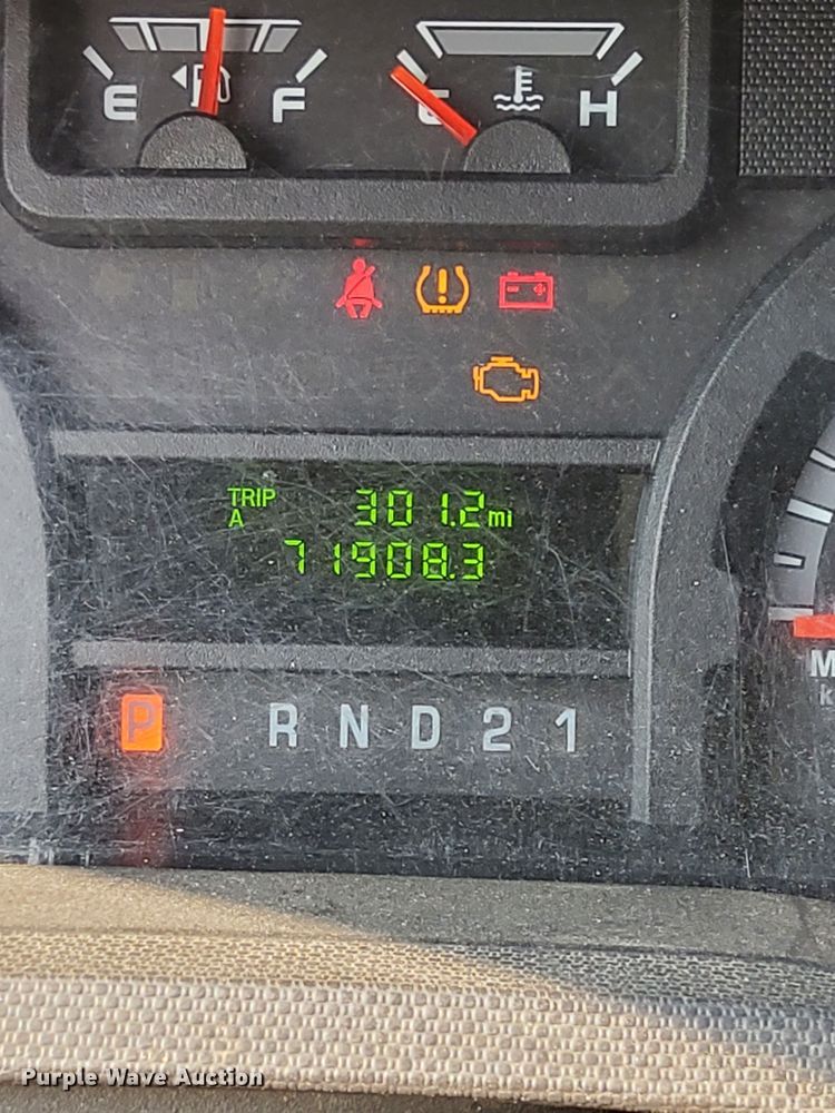 image for item DM5050 2012 Ford E350 Super Duty  van