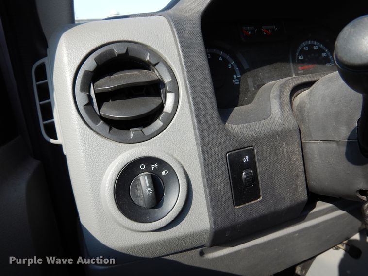 image for item DM5050 2012 Ford E350 Super Duty  van