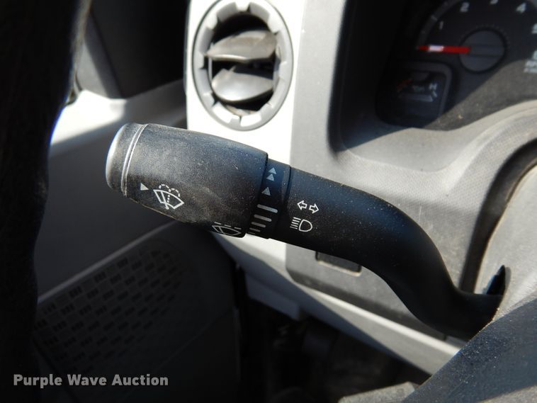 image for item DM5050 2012 Ford E350 Super Duty  van