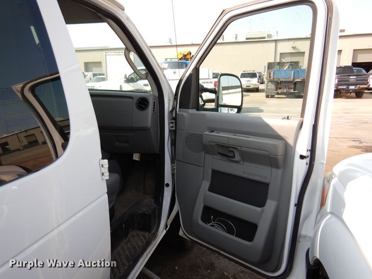 image for item DM5050 2012 Ford E350 Super Duty  van