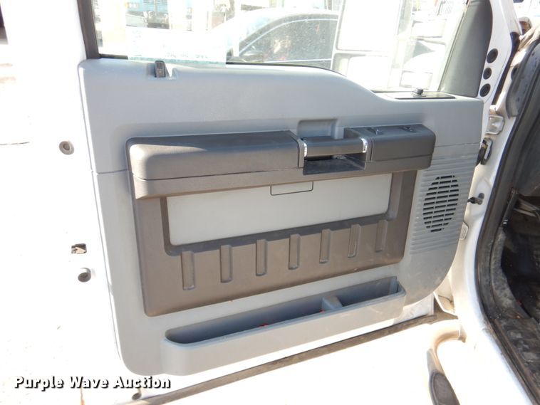 image for item DN2572 2011 Ford F350 Super Duty  pickup truck