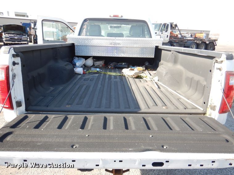 image for item DN2572 2011 Ford F350 Super Duty  pickup truck