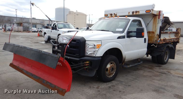 image for item DN2576 2011 Ford F350 Super Duty  dump bed pickup truck