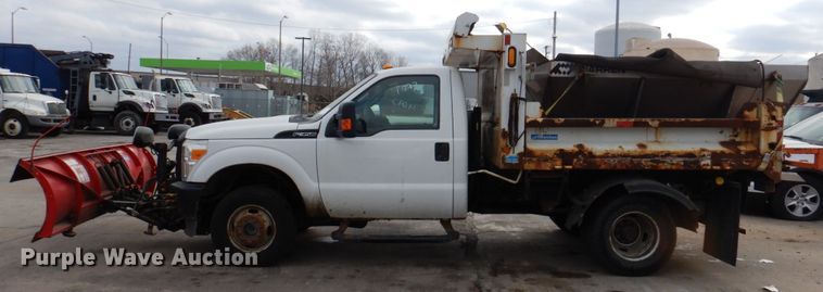 image for item DN2576 2011 Ford F350 Super Duty  dump bed pickup truck