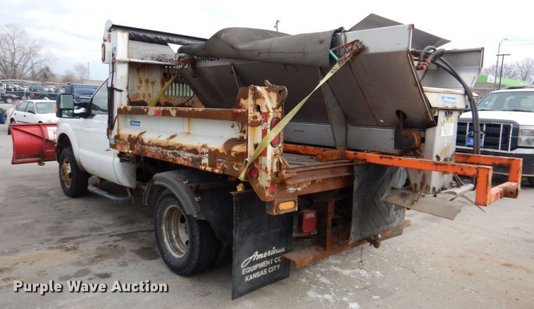 image for item DN2576 2011 Ford F350 Super Duty  dump bed pickup truck