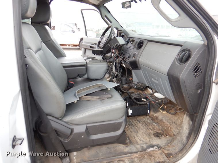 image for item DN2576 2011 Ford F350 Super Duty  dump bed pickup truck