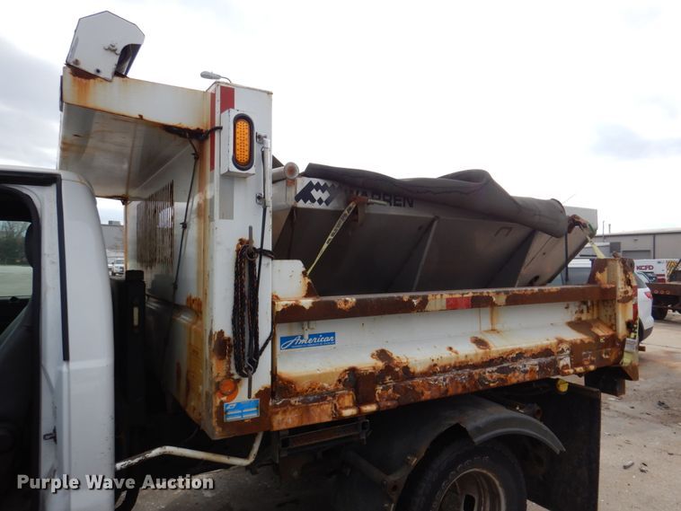 image for item DN2576 2011 Ford F350 Super Duty  dump bed pickup truck