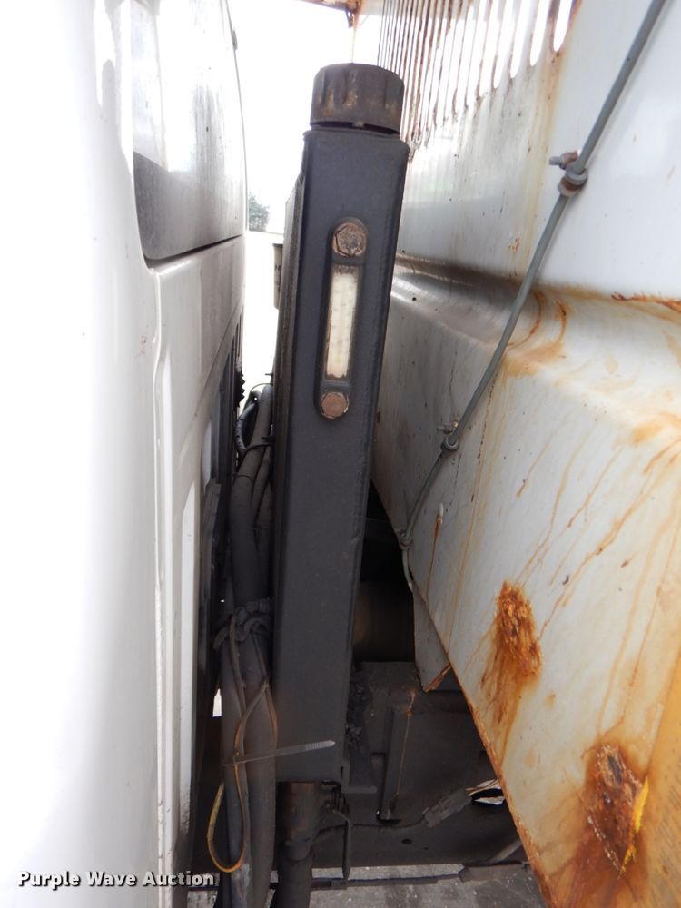 image for item DN2576 2011 Ford F350 Super Duty  dump bed pickup truck