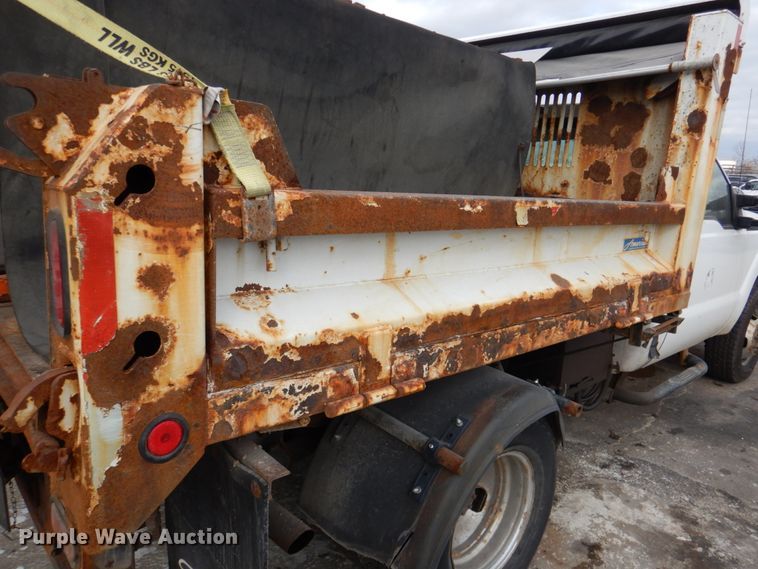 image for item DN2576 2011 Ford F350 Super Duty  dump bed pickup truck