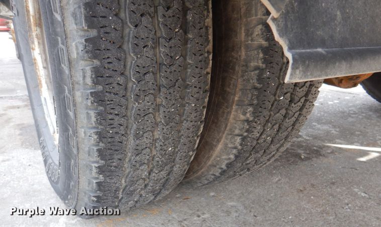 image for item DN2576 2011 Ford F350 Super Duty  dump bed pickup truck