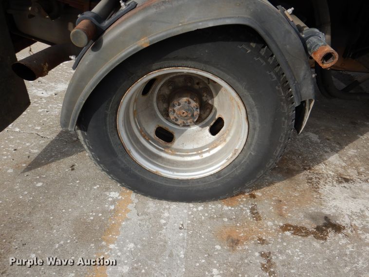 image for item DN2576 2011 Ford F350 Super Duty  dump bed pickup truck