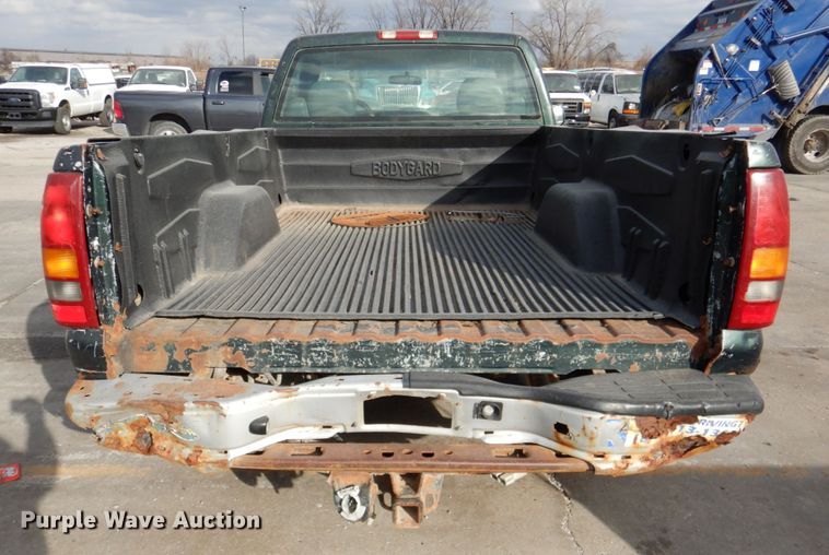 image for item DN2580 2002 Chevrolet Silverado 1500  pickup truck