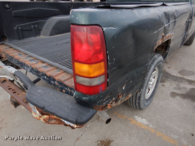 image for item DN2580 2002 Chevrolet Silverado 1500  pickup truck