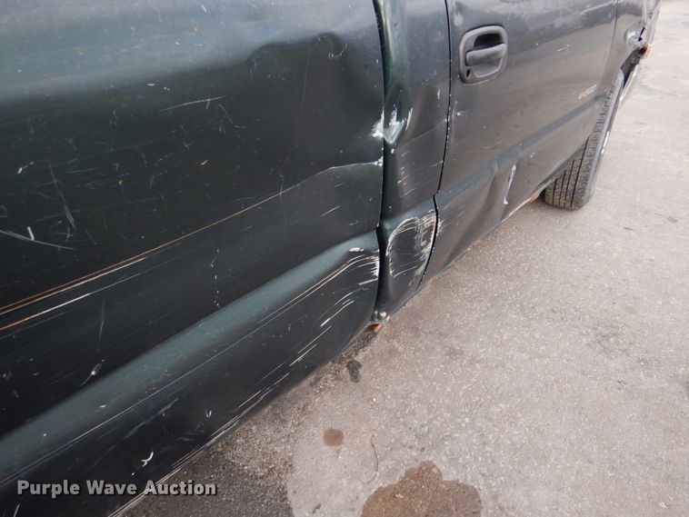 image for item DN2580 2002 Chevrolet Silverado 1500  pickup truck