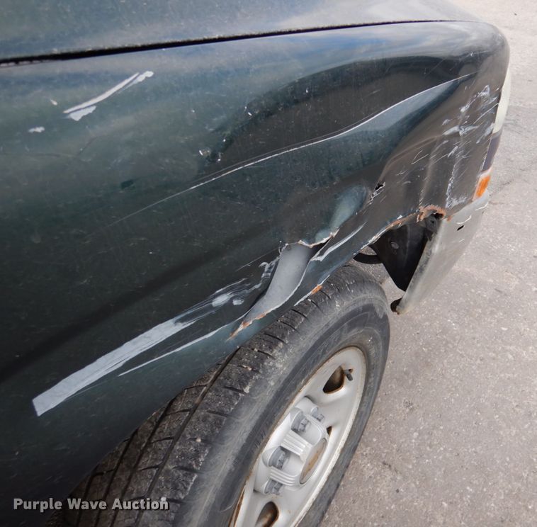 image for item DN2580 2002 Chevrolet Silverado 1500  pickup truck