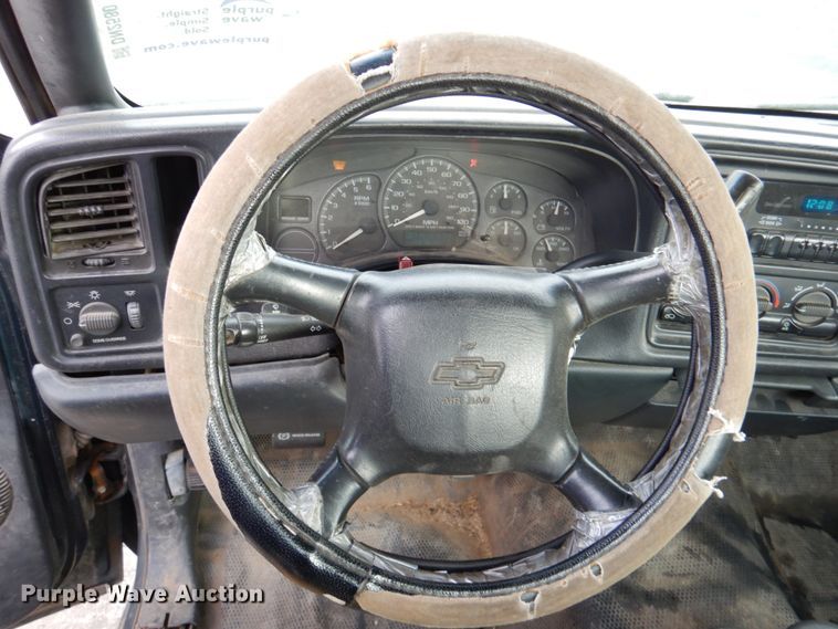 image for item DN2580 2002 Chevrolet Silverado 1500  pickup truck