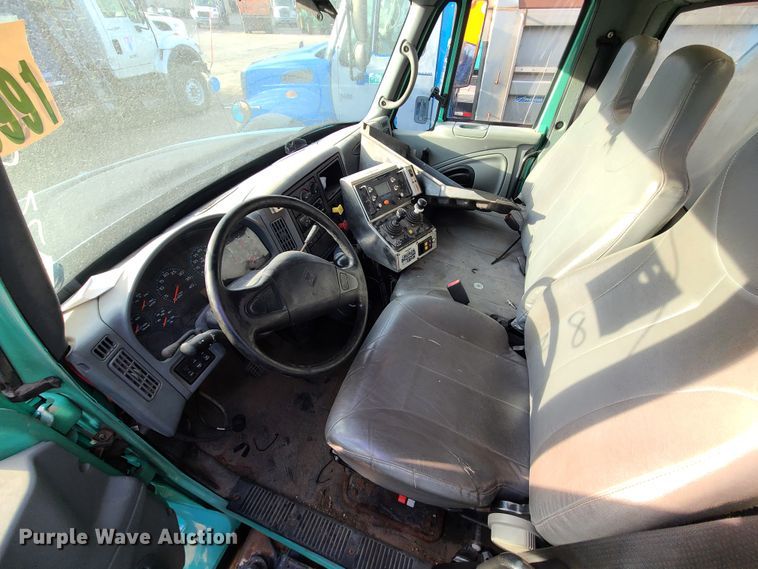 image for item DN2583 2007 International 7300  dump truck