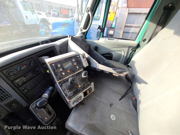 image for item DN2583 2007 International 7300  dump truck