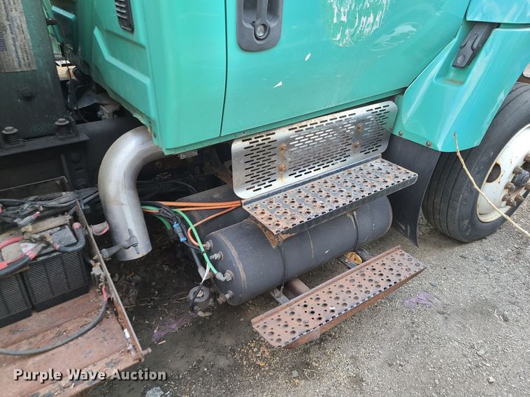 image for item DN2583 2007 International 7300  dump truck