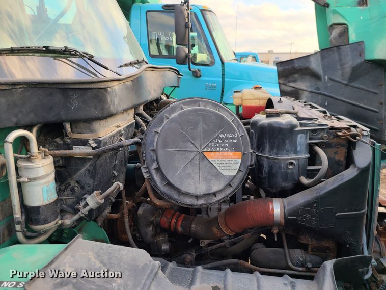 image for item DN2583 2007 International 7300  dump truck