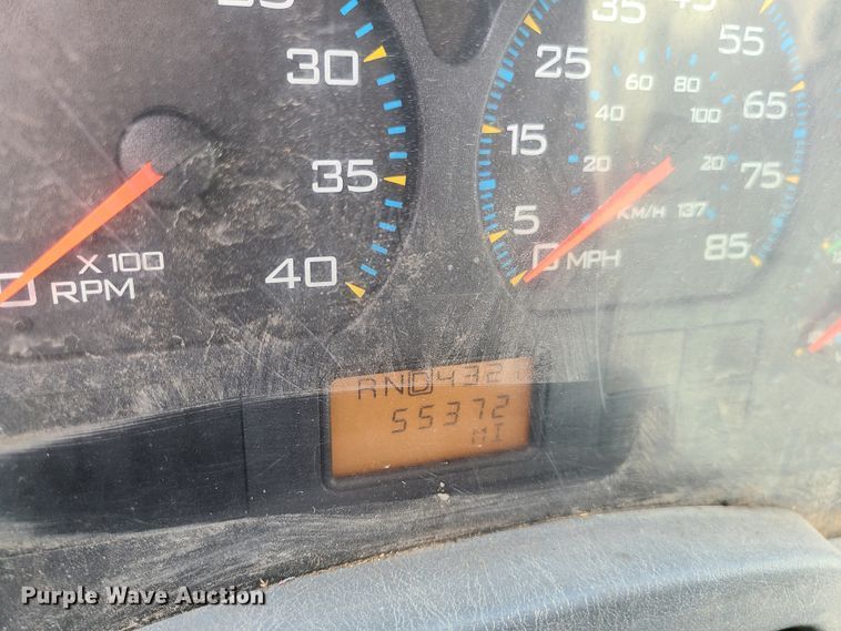 image for item DN2584 2004 International 7300  dump truck