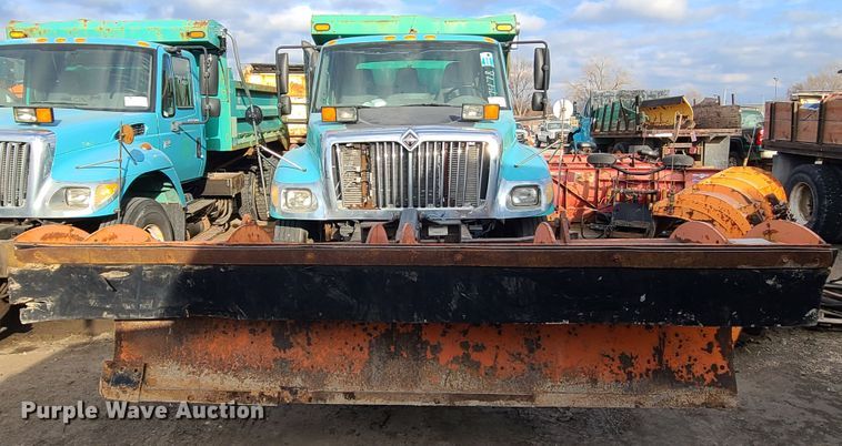 image for item DN2585 2007 International 7400  dump truck