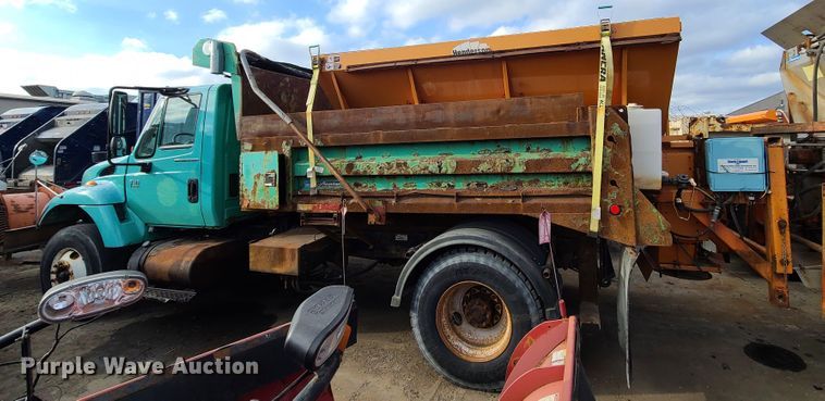 image for item DN2585 2007 International 7400  dump truck