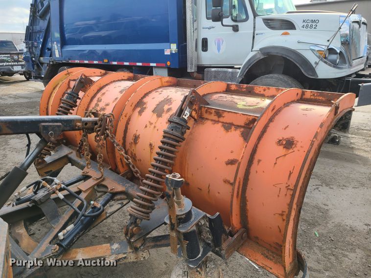 image for item DN2585 2007 International 7400  dump truck